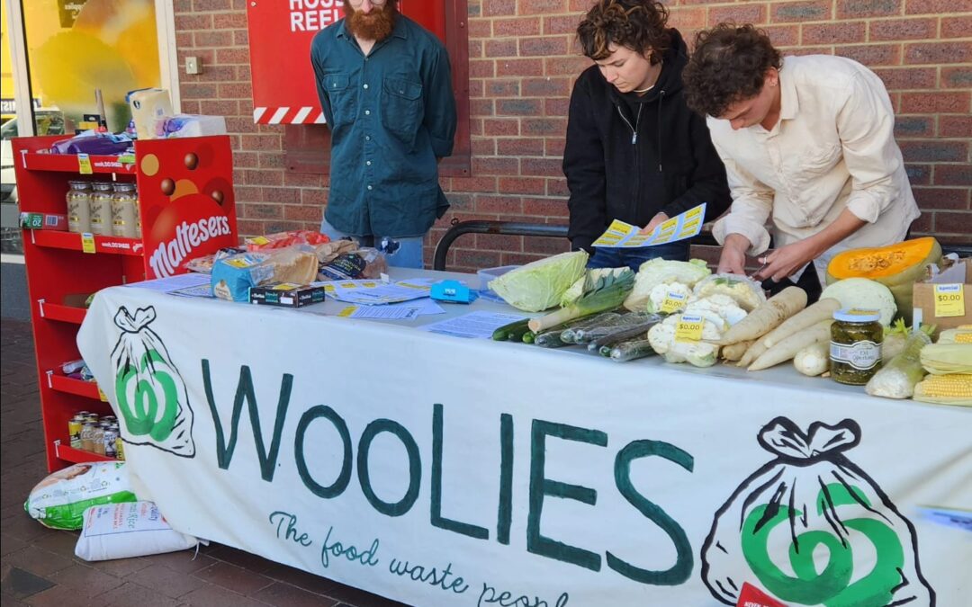 GRANT liberates food from Coles and Woolworths dumpsters and distributes to Hobart community